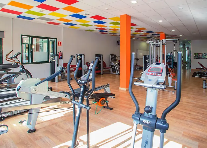 圣罗莎公寓 3* 科斯塔特吉塞